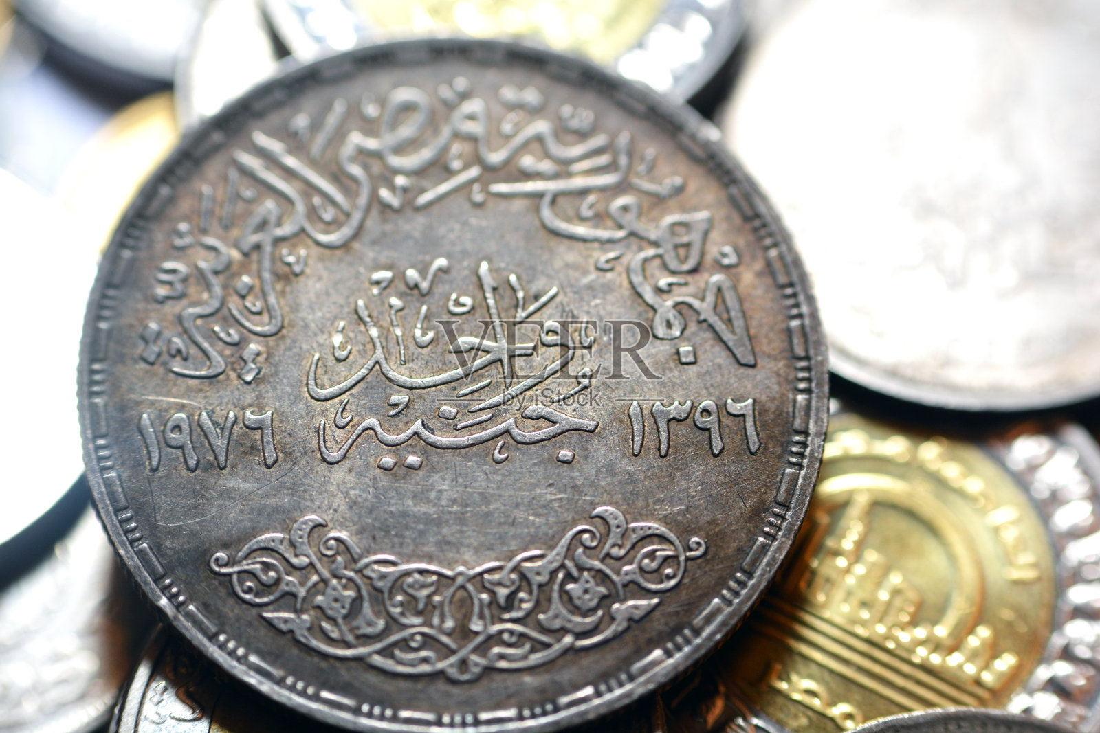 埃及1976年版一镑银币背面照片摄影图片