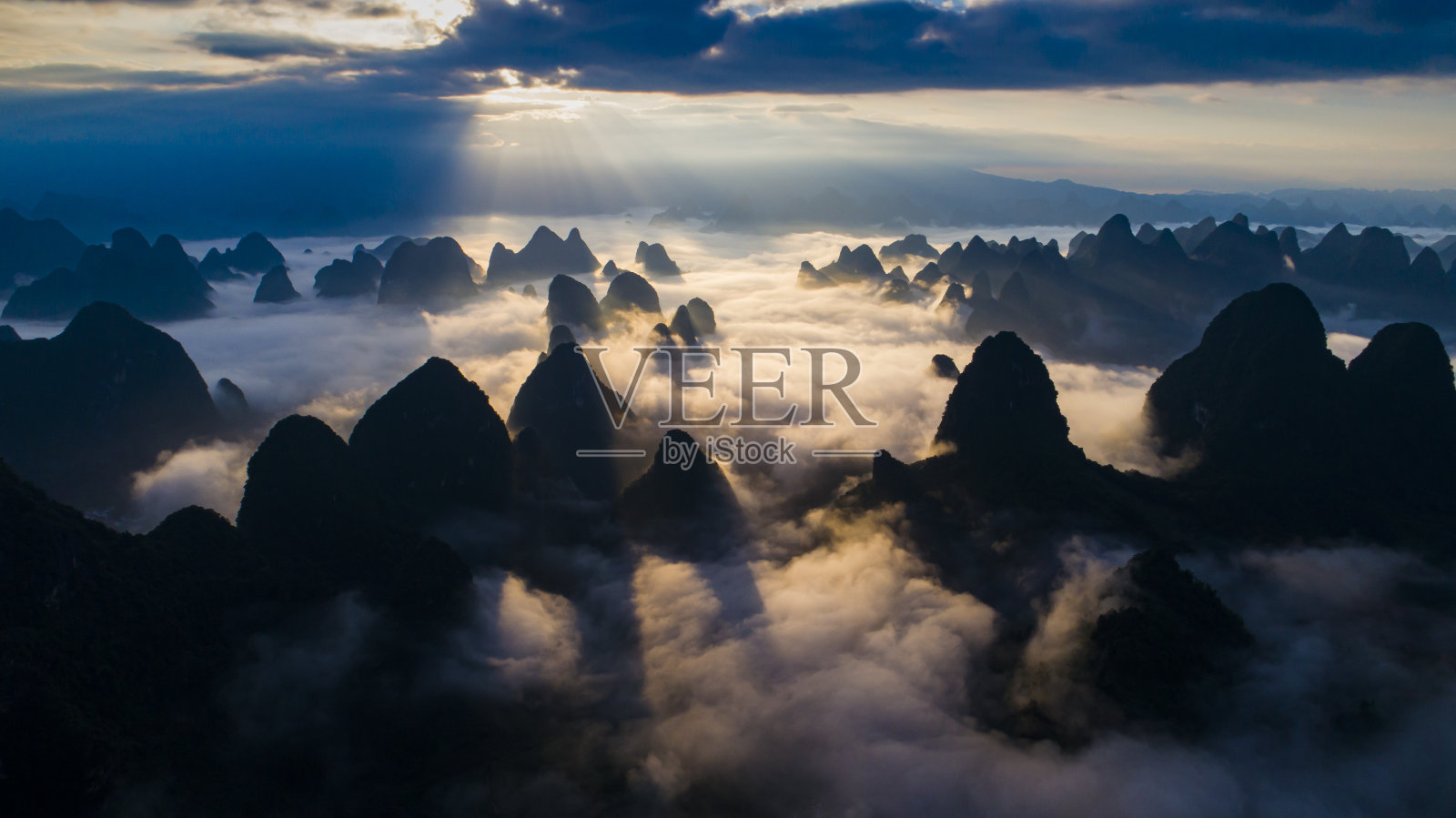 日出漓江照片摄影图片