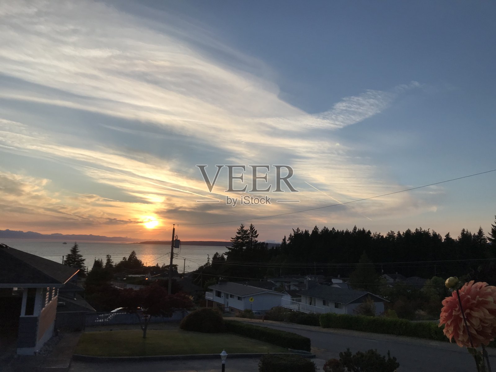 神奇而壮丽的日落照片摄影图片