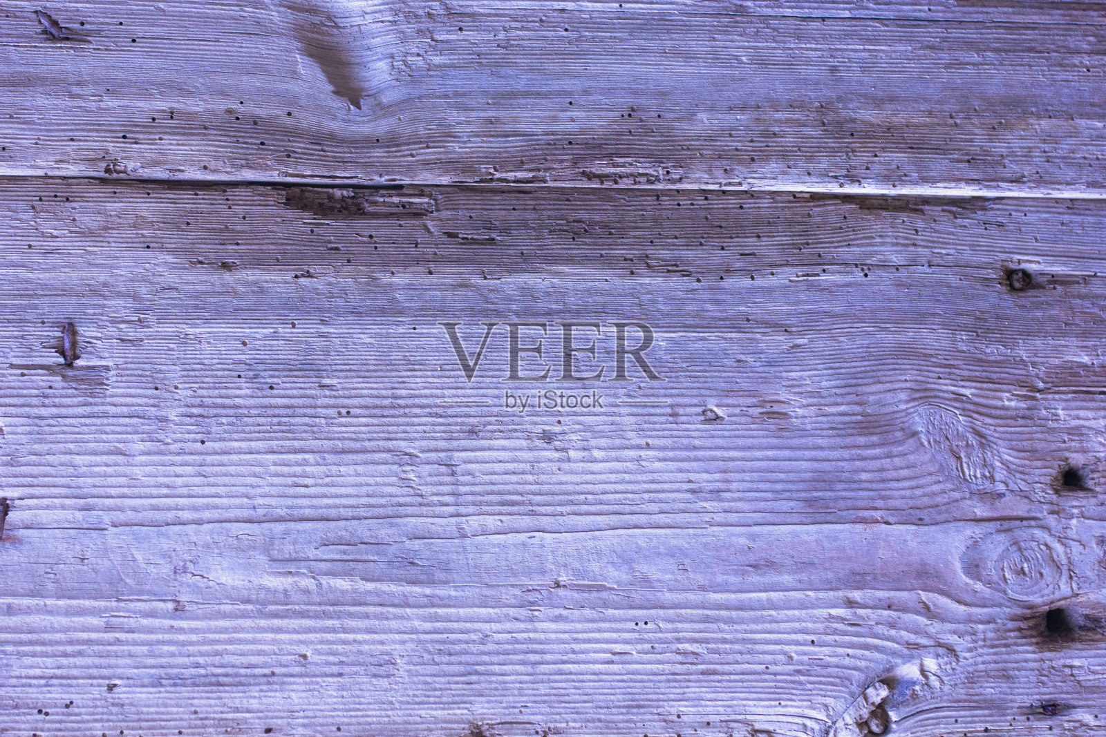 木材纹理在时尚的颜色2022非常佩里。2022年的颜色。背景为设计师。新的2022年趋势PANTONE 17-3938非常佩里色照片摄影图片