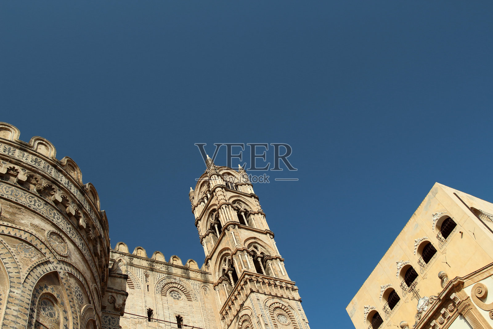 意大利西西里岛巴勒莫大教堂。照片摄影图片