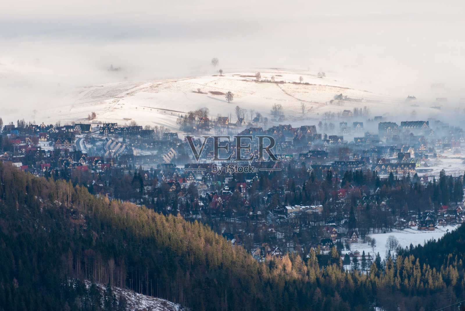 冬季山脉景观，Zakopane，波兰照片摄影图片