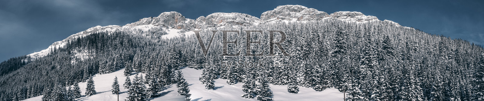 冬天的山脉景观，波兰的泰特拉山脉照片摄影图片