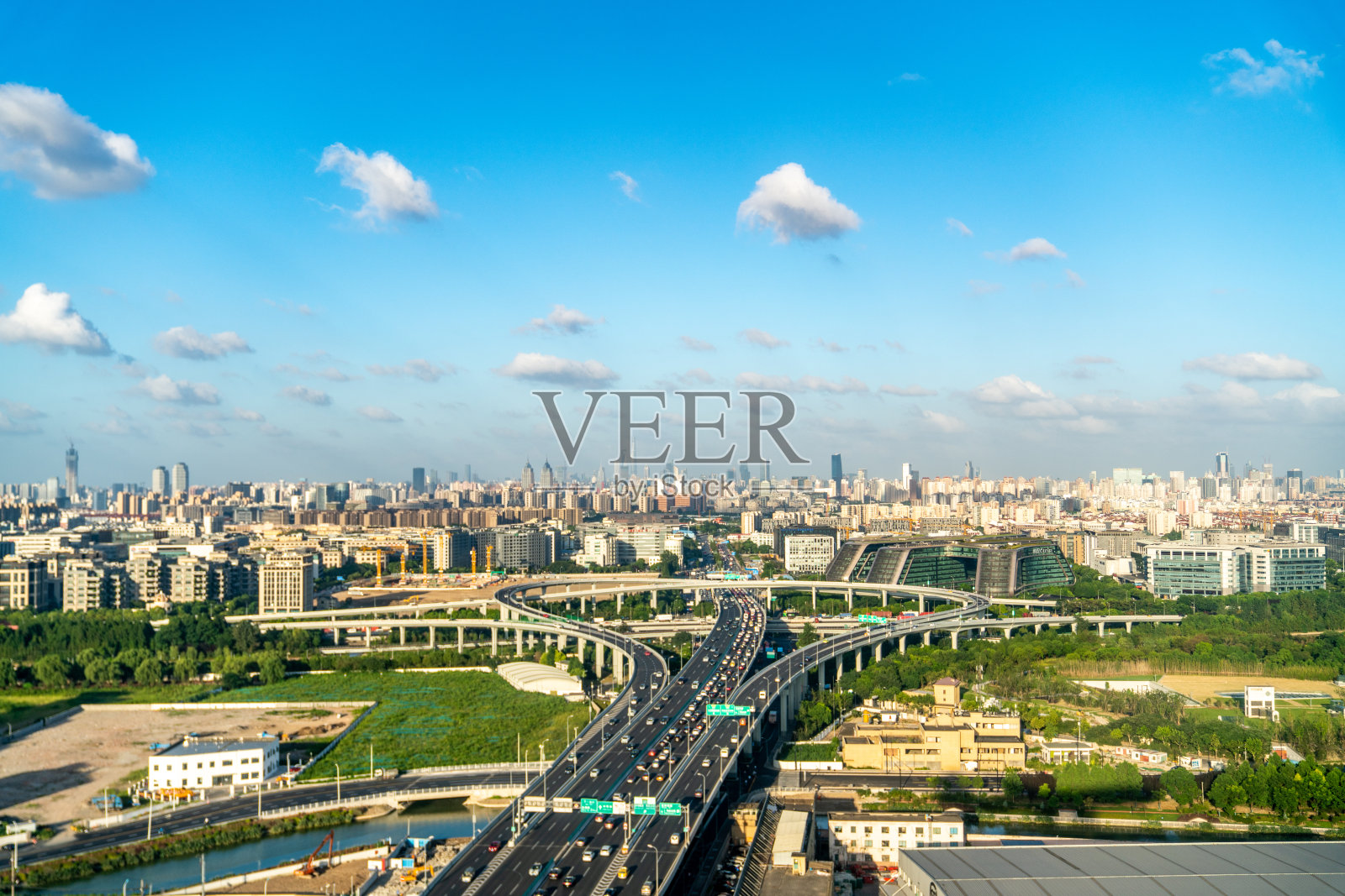 Hangfear City大楼位于中国广东省深圳市照片摄影图片