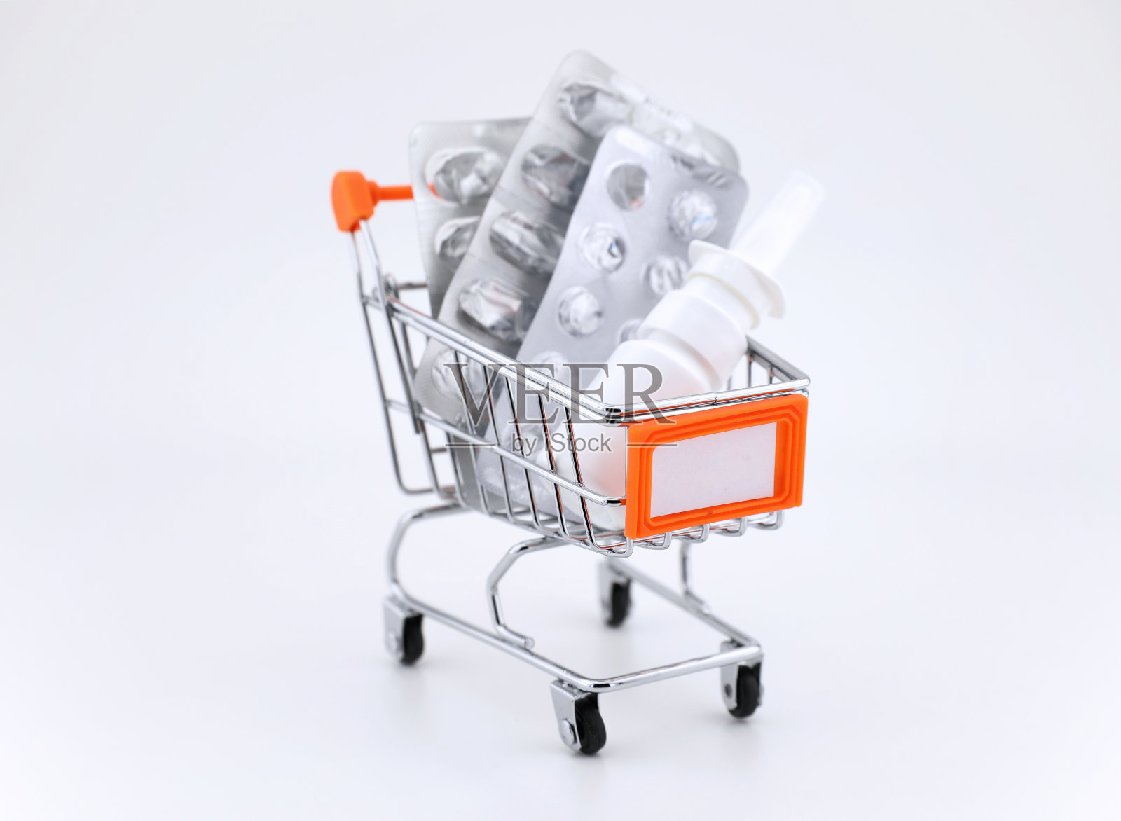 药品在购物车里照片摄影图片