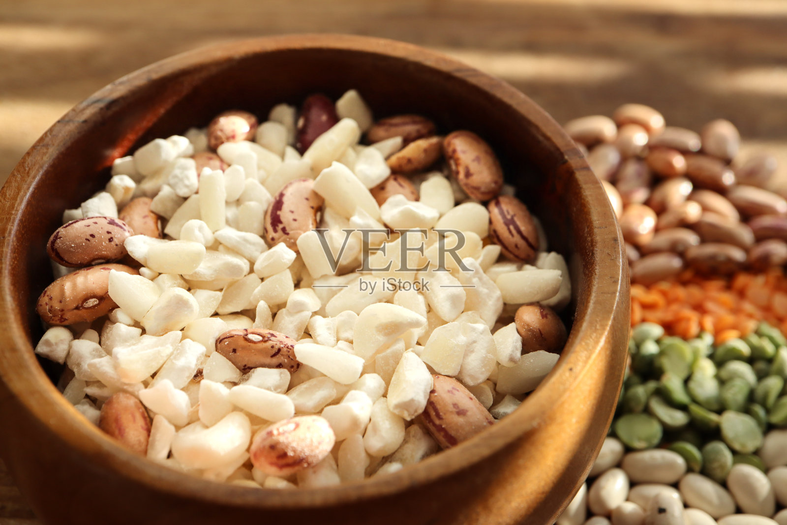 干样品和豆子照片摄影图片