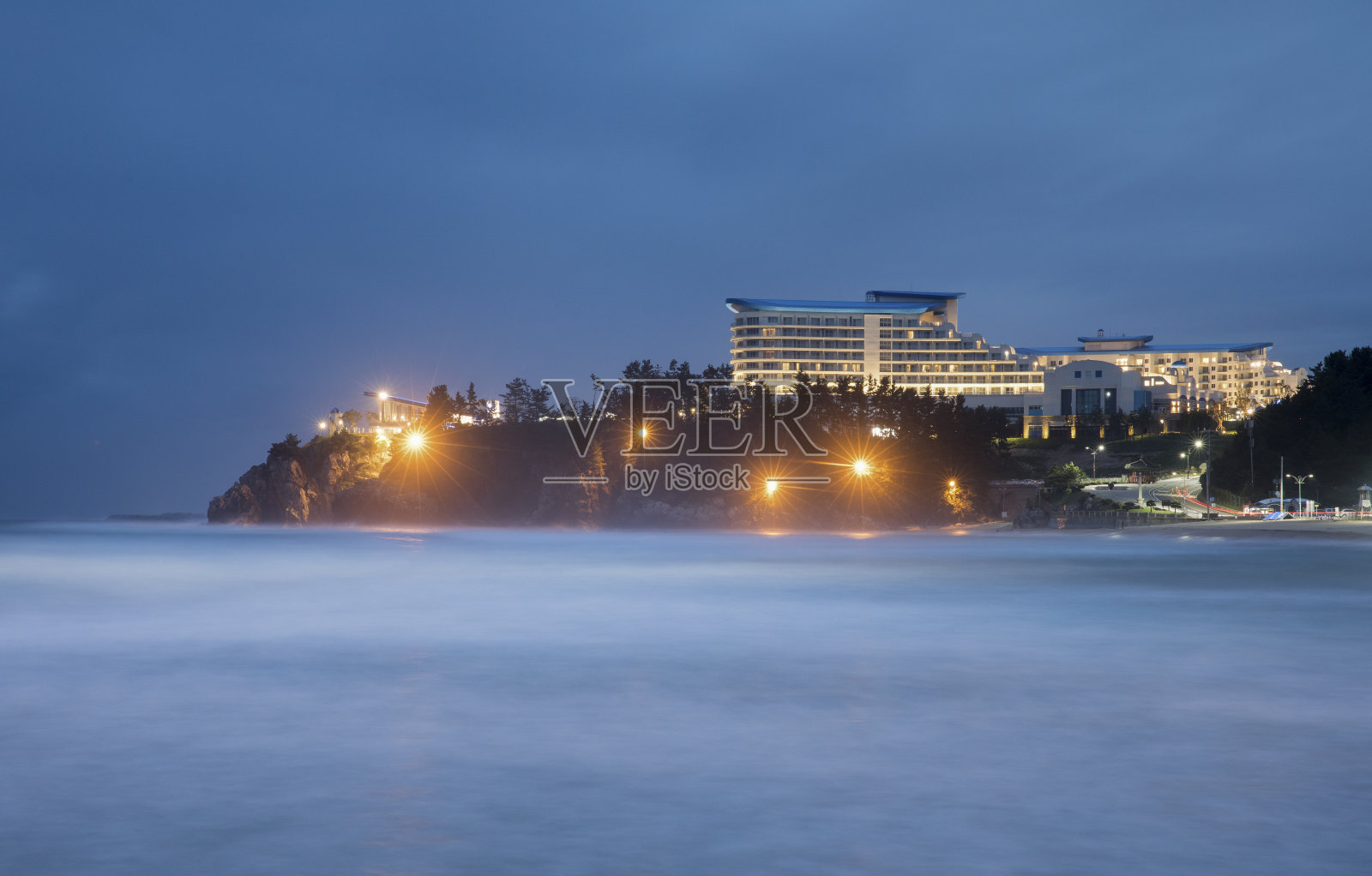 东海全岩草大巴威岩周围的日出风景照片摄影图片