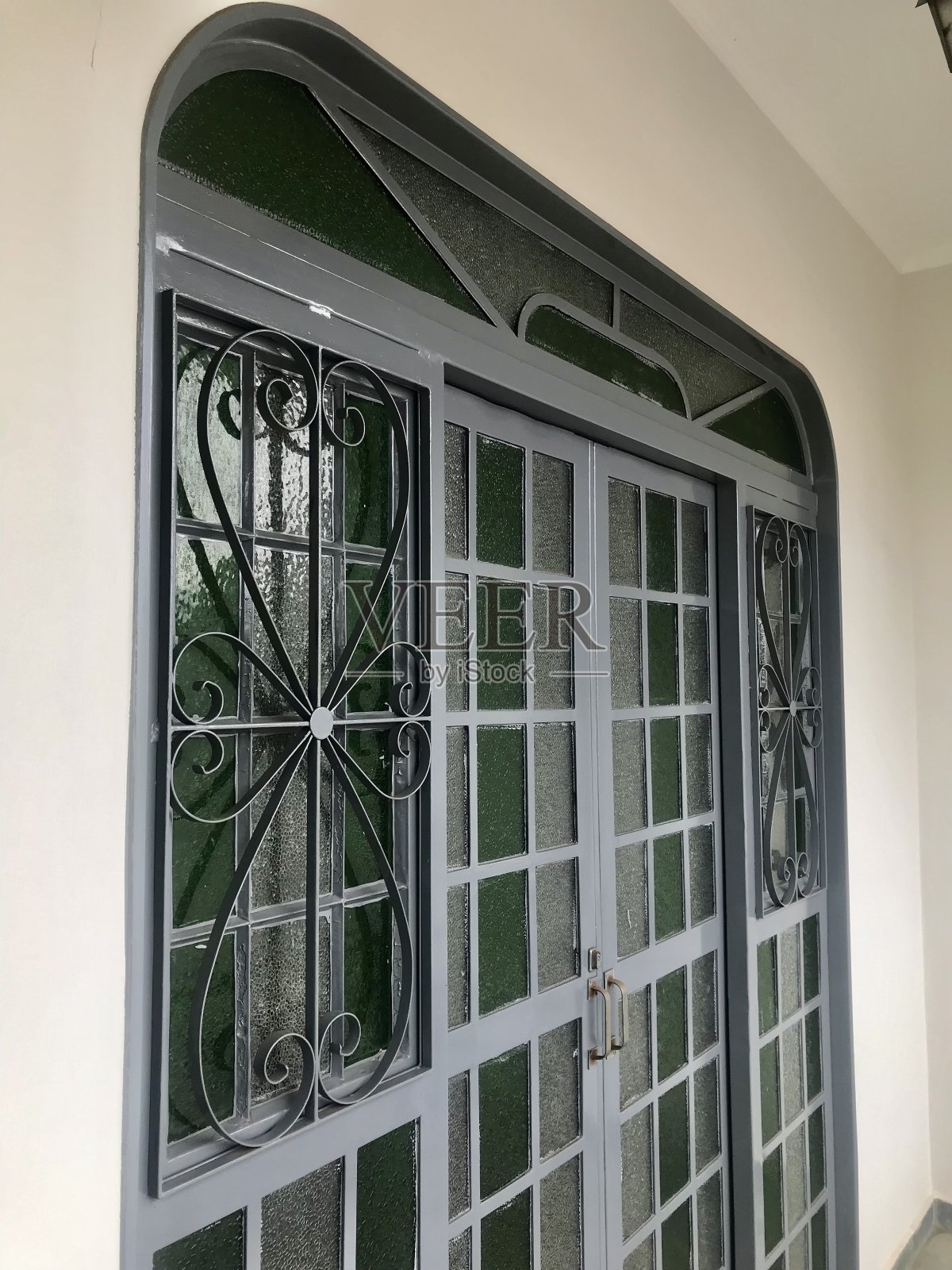 铁门照片摄影图片