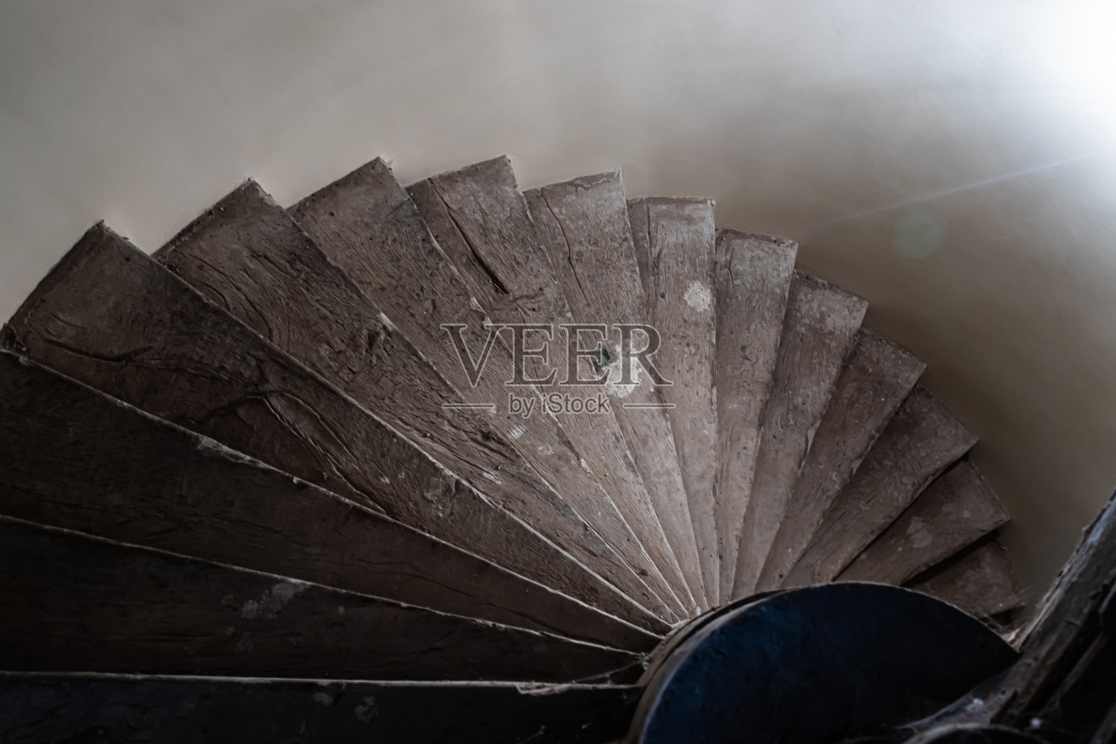 非常古老的螺旋楼梯案例顶视图照片摄影图片