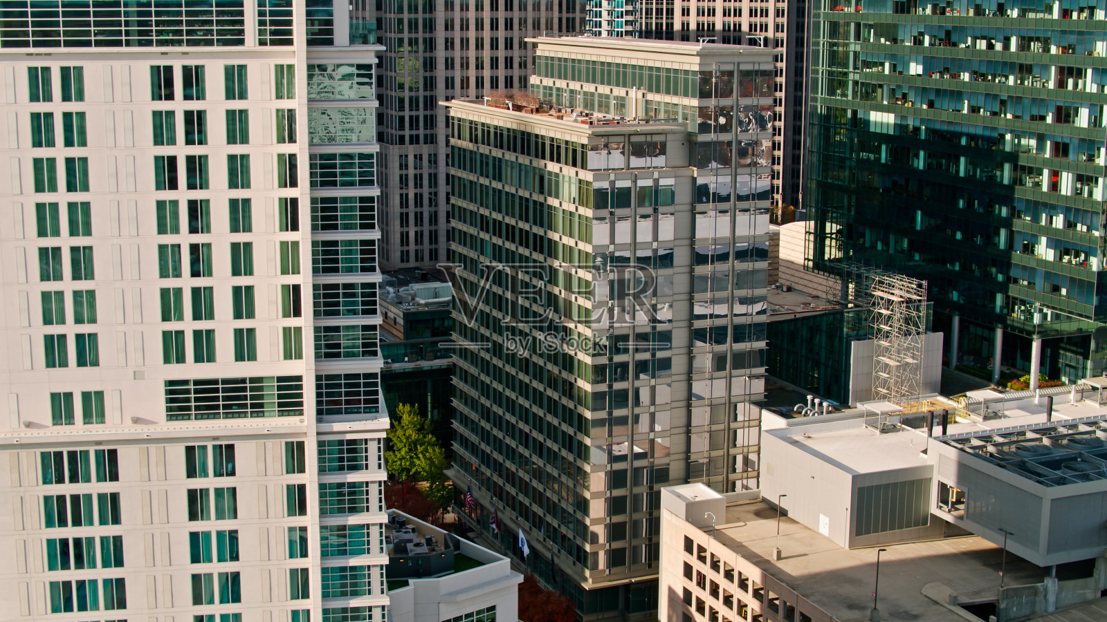 北卡罗来纳州夏洛特住宅区办公楼的航拍照片摄影图片