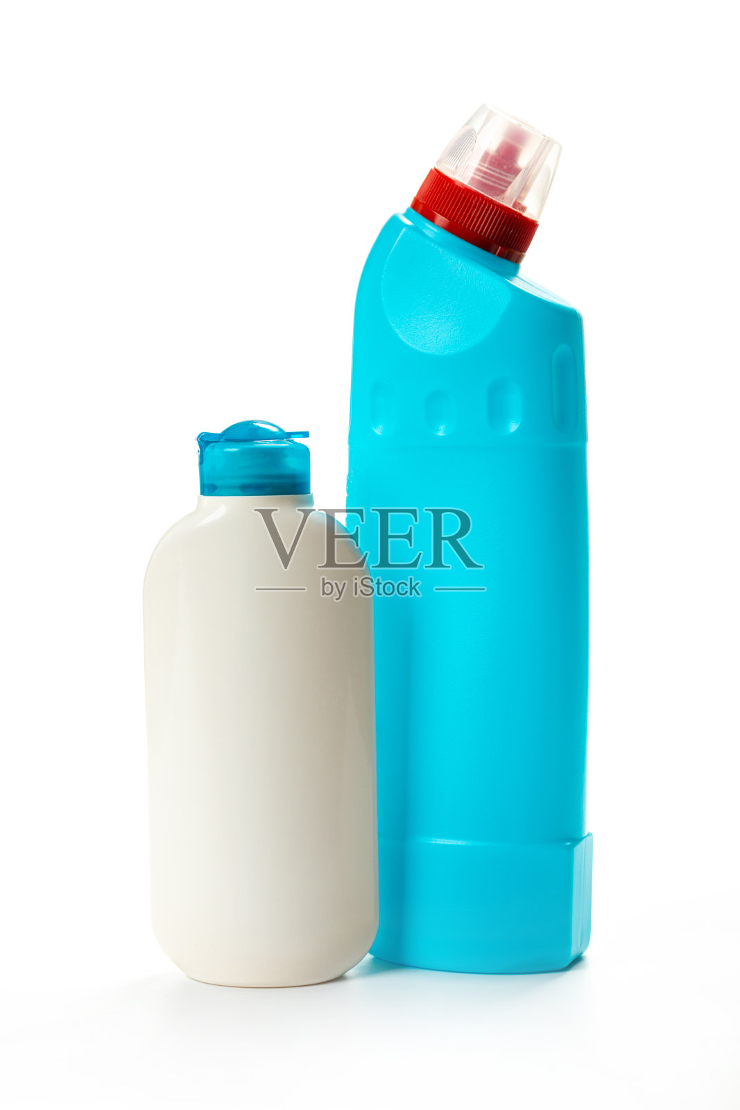 一套清洁产品为家庭清洁隔离在白色背景照片摄影图片