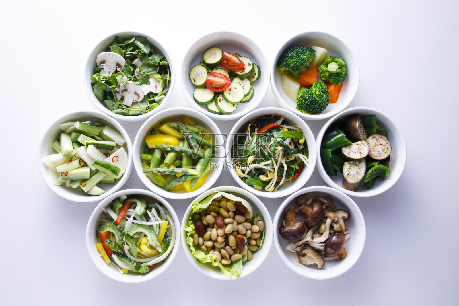 使用日本蔬菜的各种食谱的集合。照片摄影图片