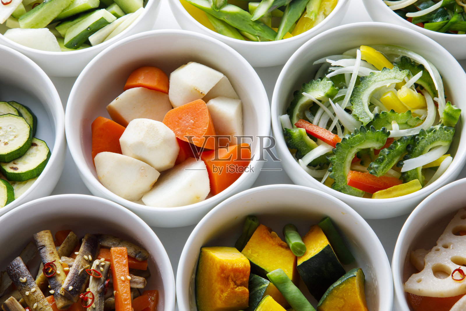 使用日本蔬菜的各种食谱的集合。照片摄影图片