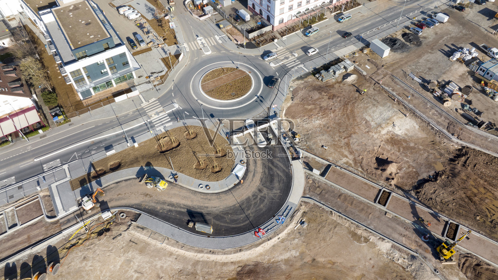 大型建筑工地，设备-鸟瞰图照片摄影图片