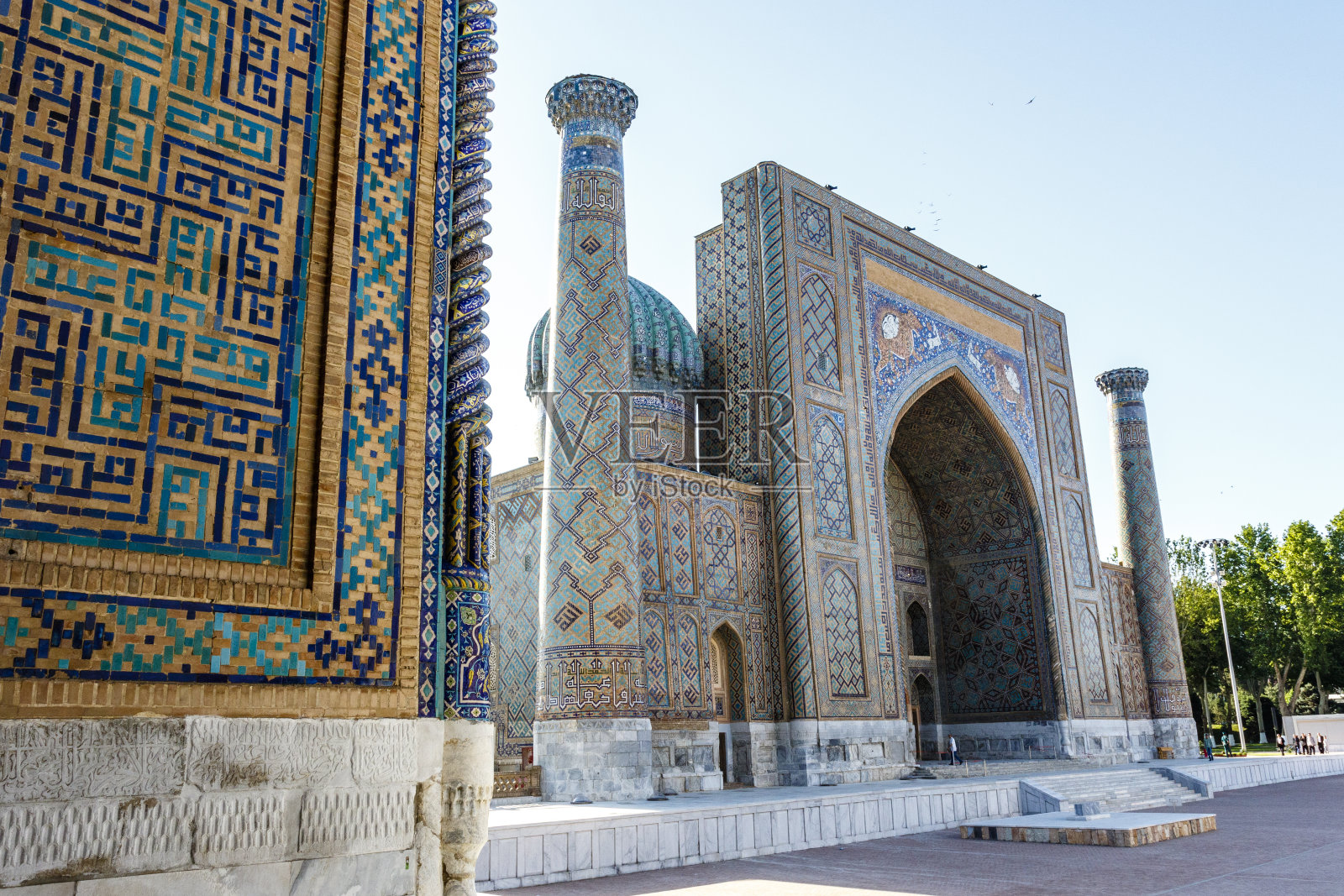 乌鲁格贝格伊斯兰学校的正面，里吉斯坦，撒马尔罕，乌兹别克斯坦，中亚照片摄影图片