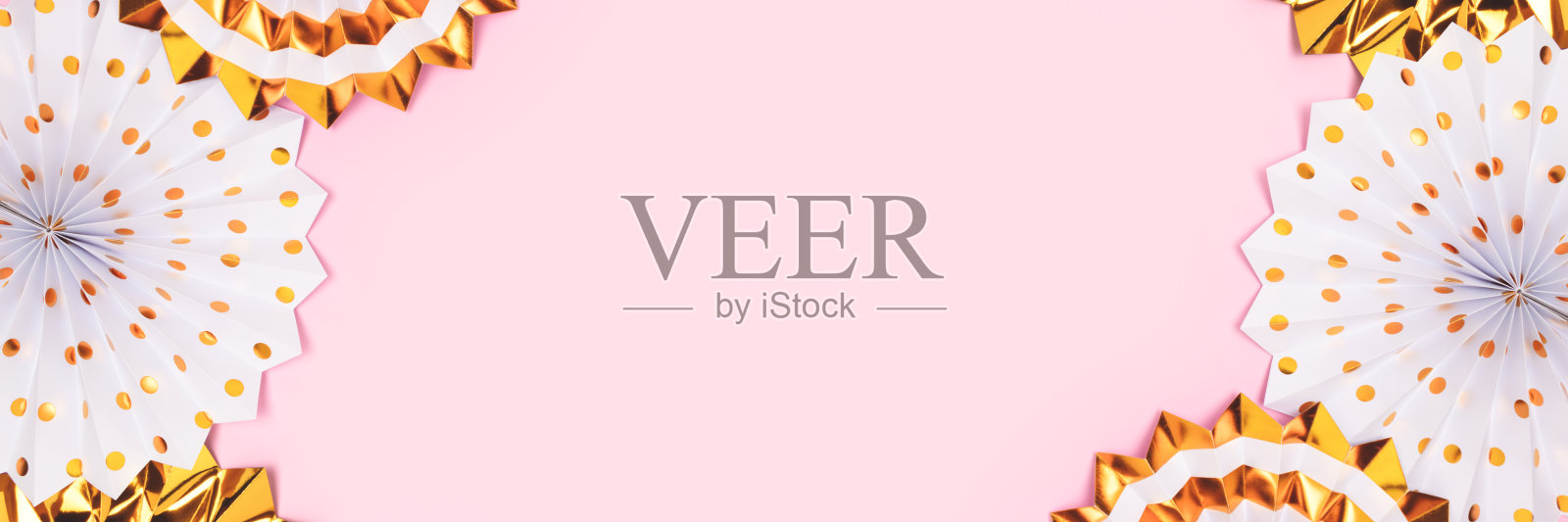 横幅与框架，由金色的彩色纸扇。照片摄影图片