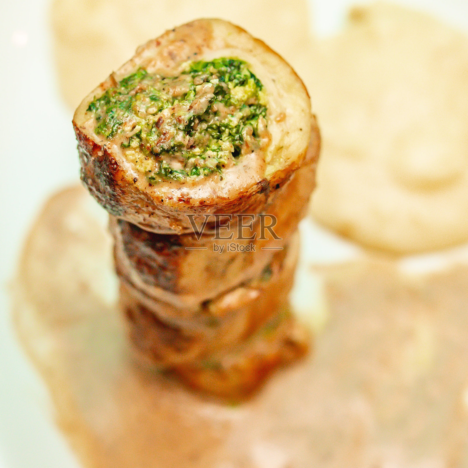 鸡肉和菠菜照片摄影图片