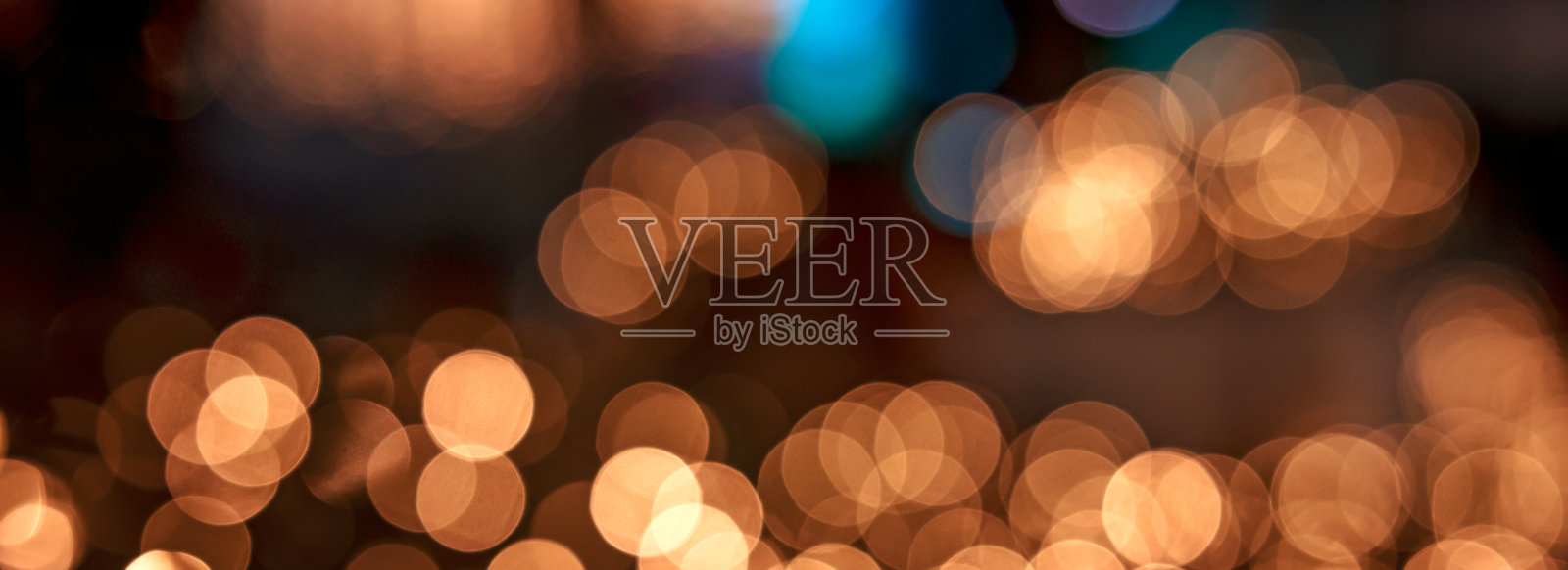 散景在晚会上会在晚上点亮灯。照片摄影图片