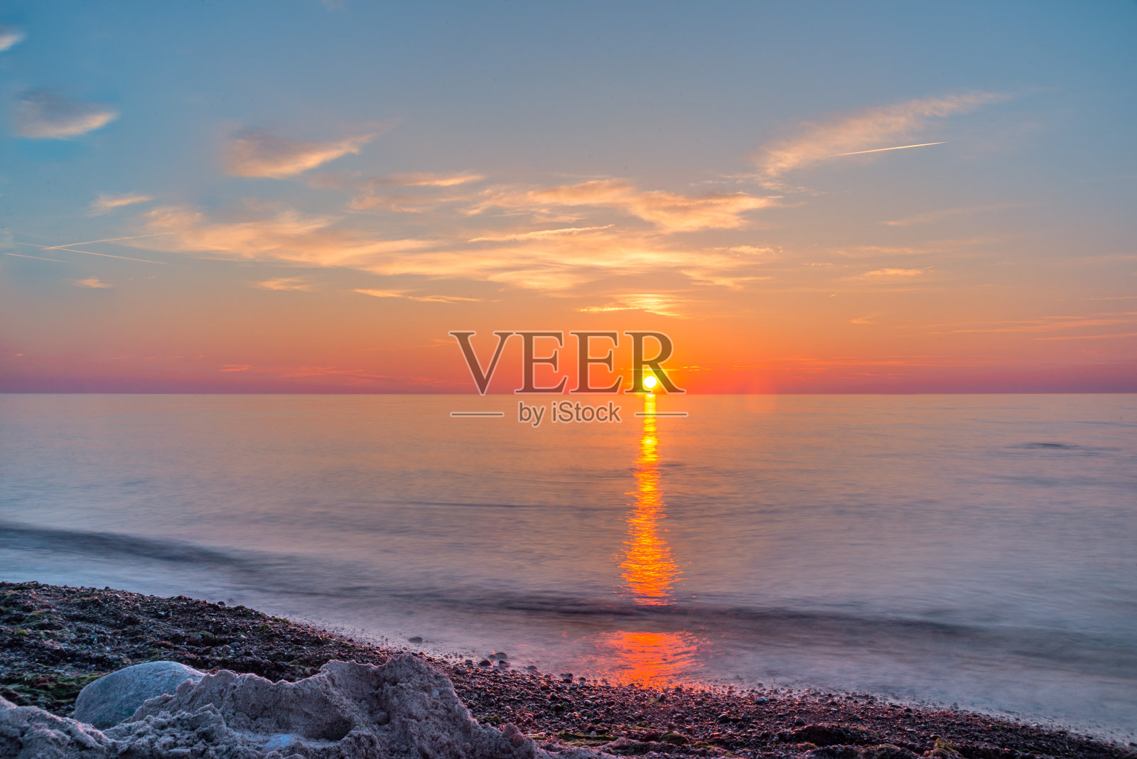 波罗的海海滩上的日落Rügen夏天照片摄影图片