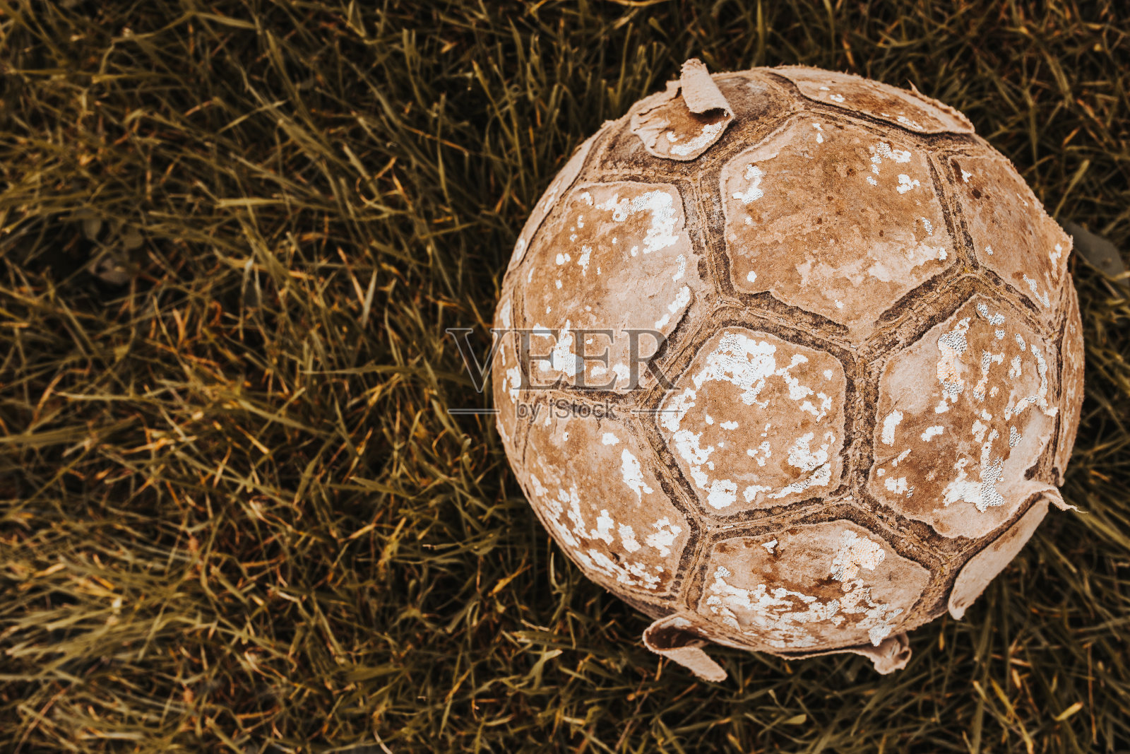 童年时代的老式足球照片摄影图片