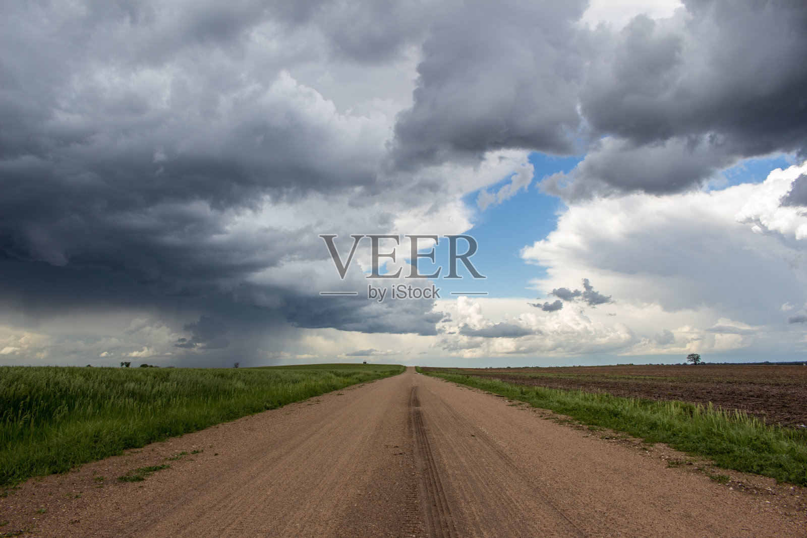 多云的景观照片摄影图片