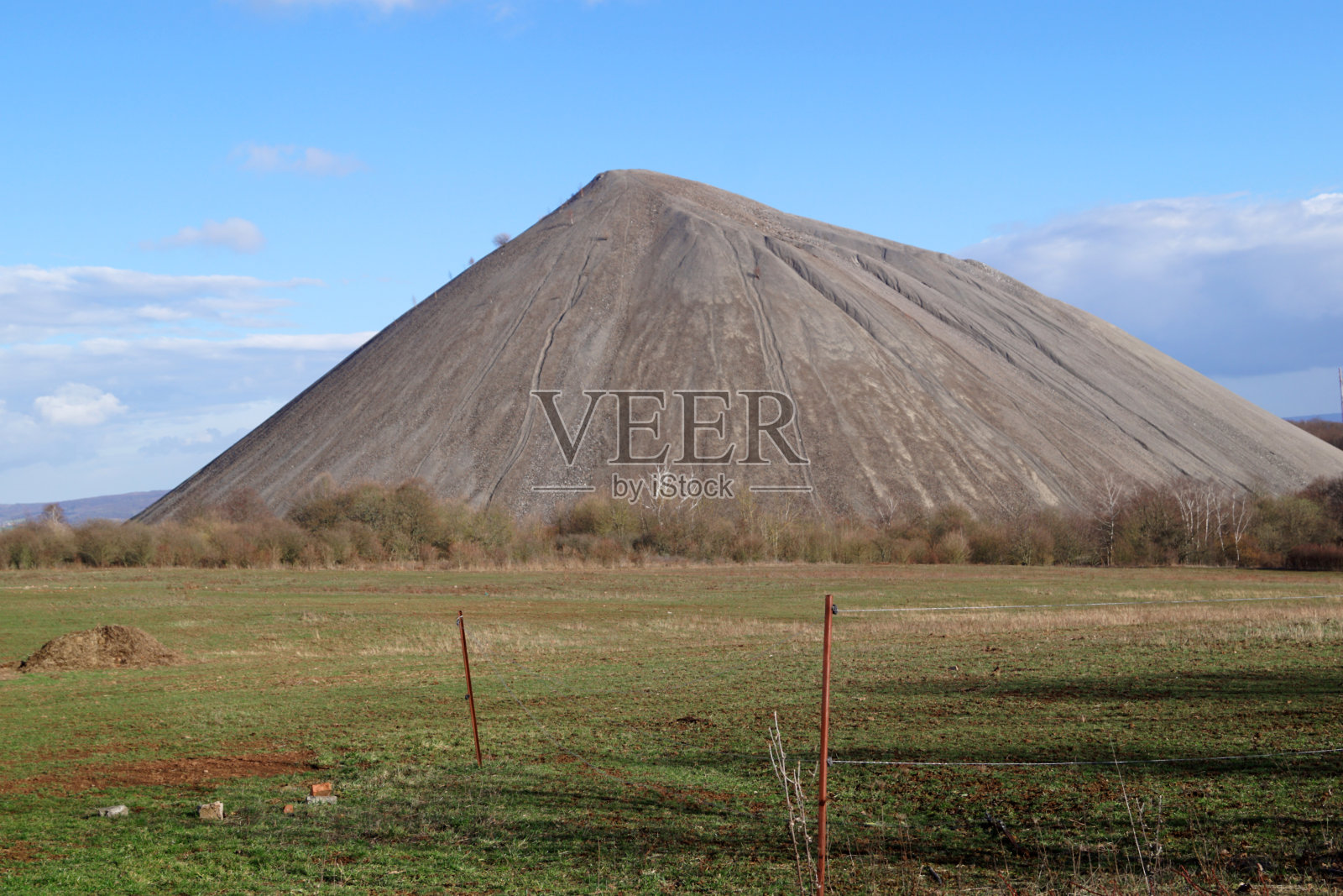 桑格豪森的覆岩山照片摄影图片