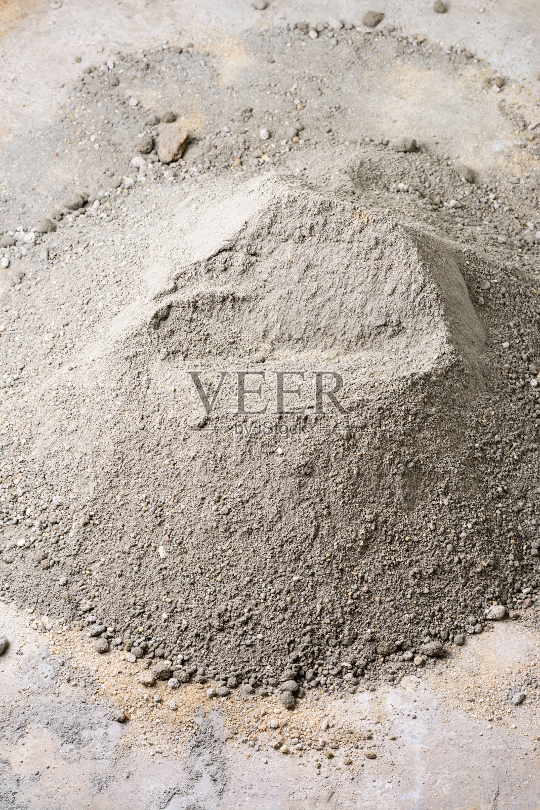 桩水泥和砂搅拌机，准备制作水泥砂浆照片摄影图片