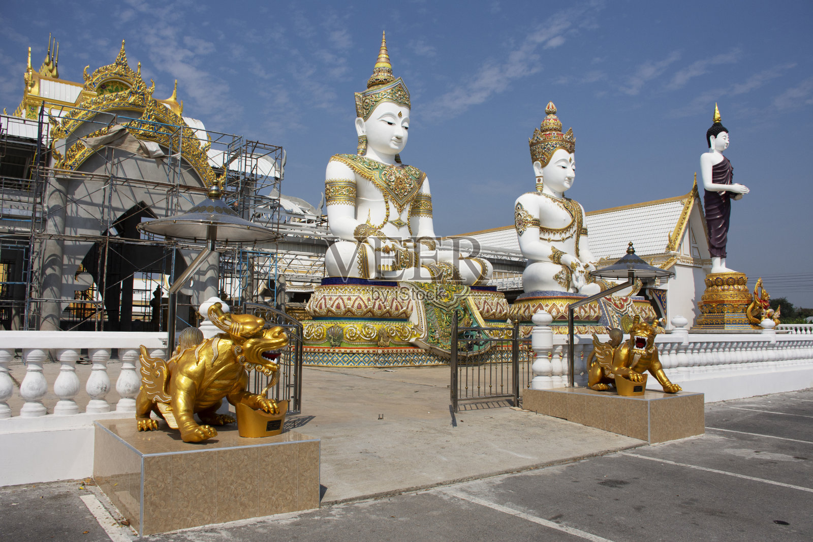 泰国那空区Kamphaeng Saen市的Nong Pong Nok寺照片摄影图片
