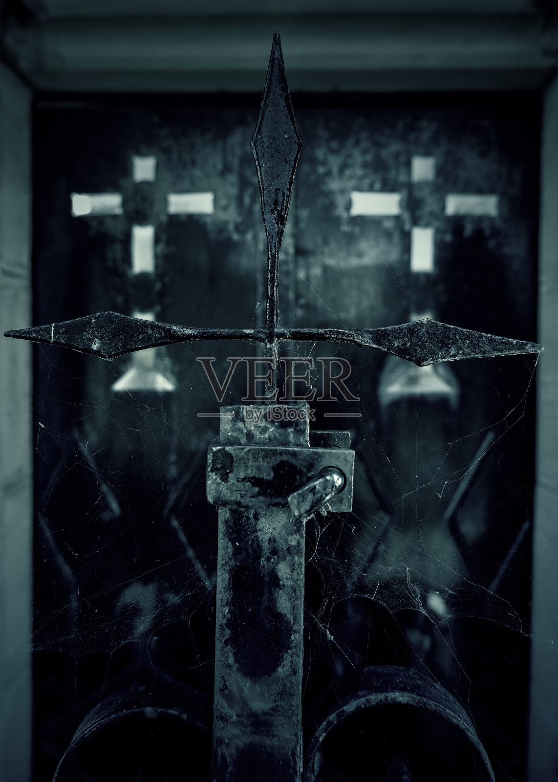 墓地里空荡荡的壁龛照片摄影图片