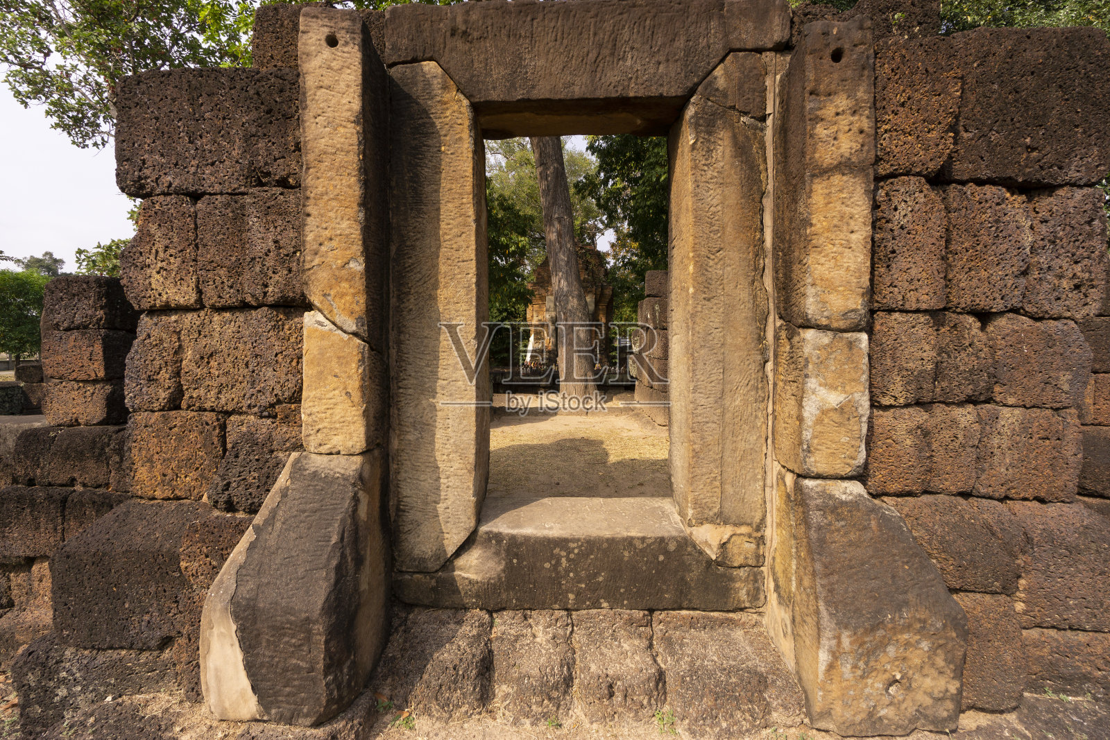 古岩医院寺建于数百年前，为生病的士兵照片摄影图片