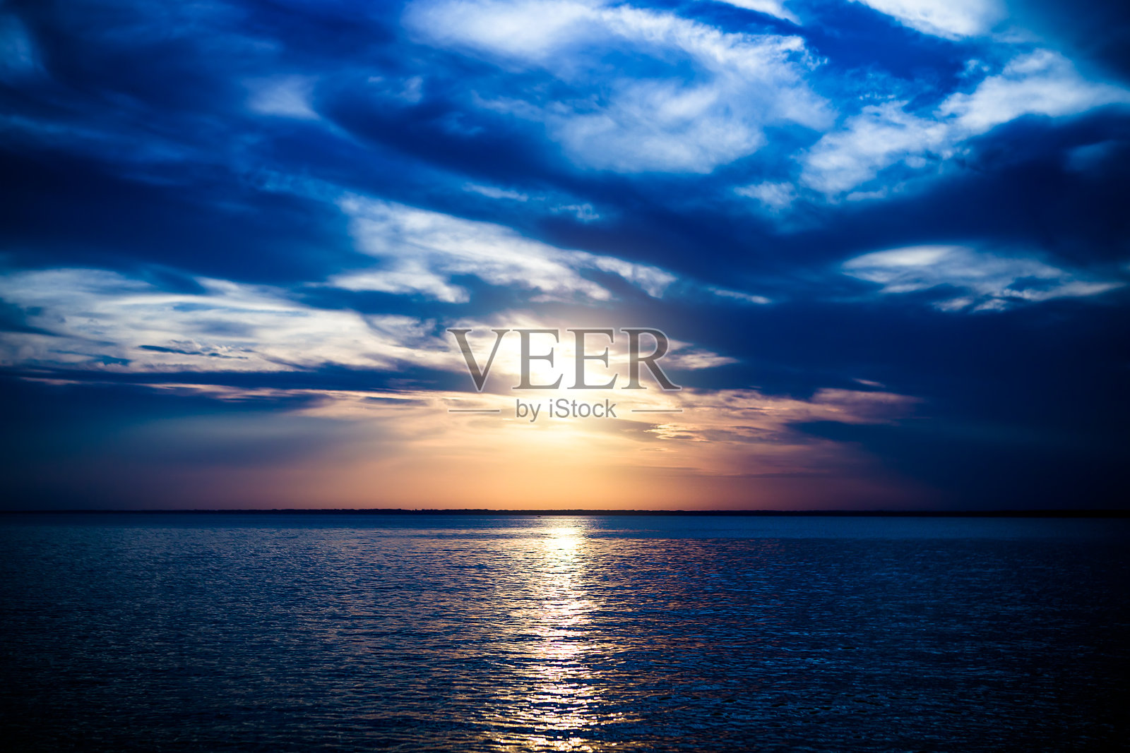 在海边的风景照片摄影图片