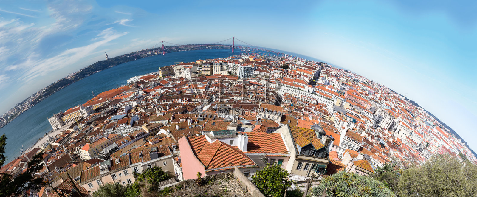 从空中俯瞰里斯本的屋顶照片摄影图片