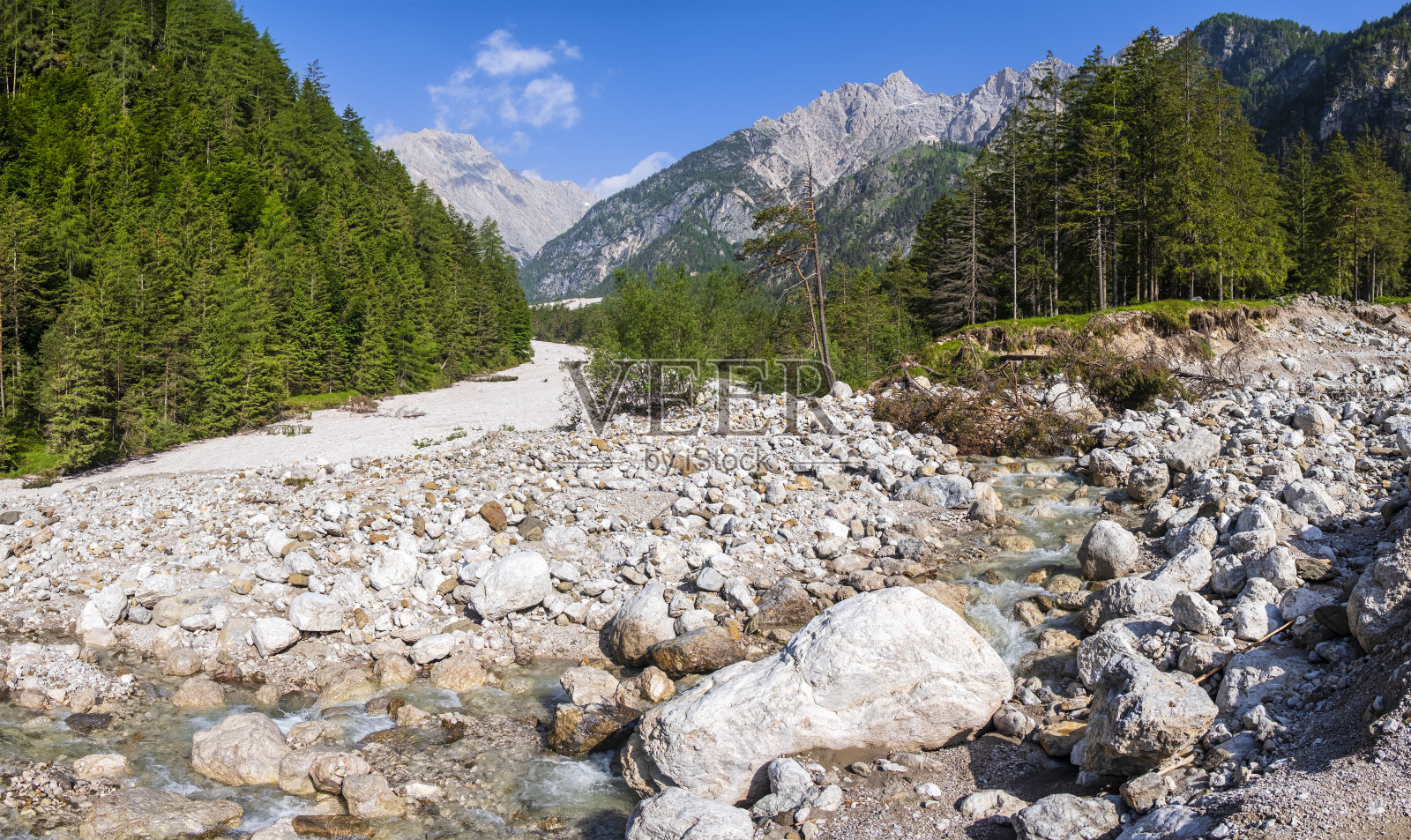 奥腾谷-多洛米特的奥腾谷(意大利，威尼托)照片摄影图片