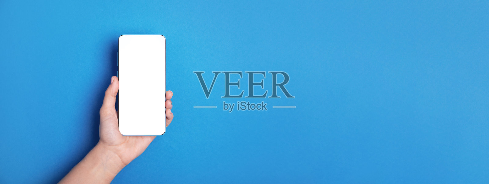 手持手机全景照片摄影图片