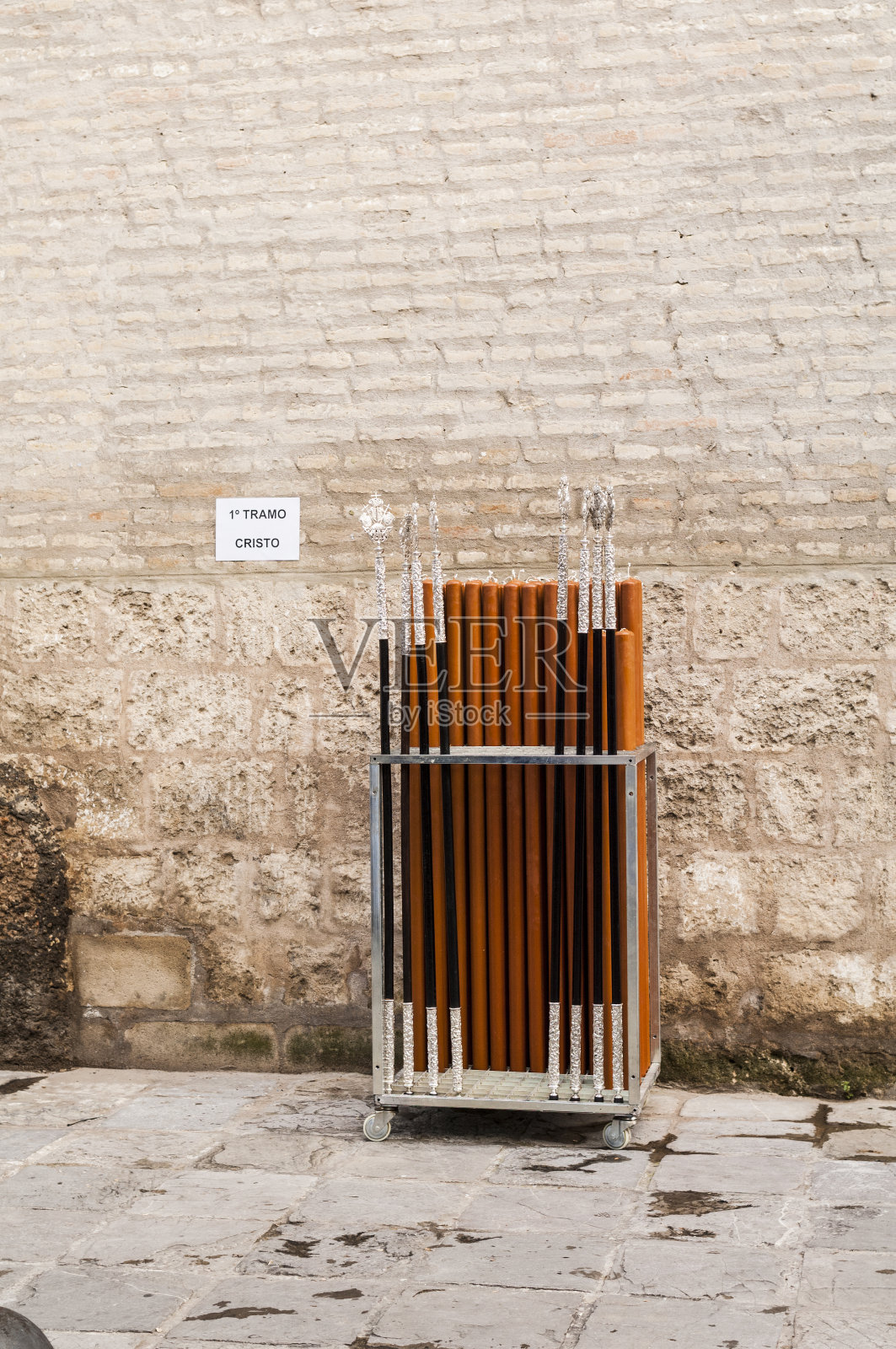 “El Museo”兄弟会的蜡烛和指挥棒照片摄影图片