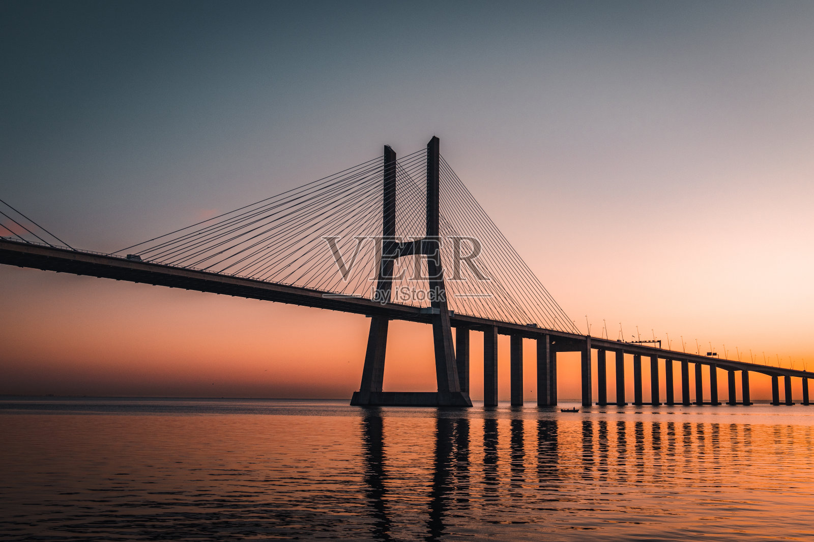 黄金时刻照片摄影图片