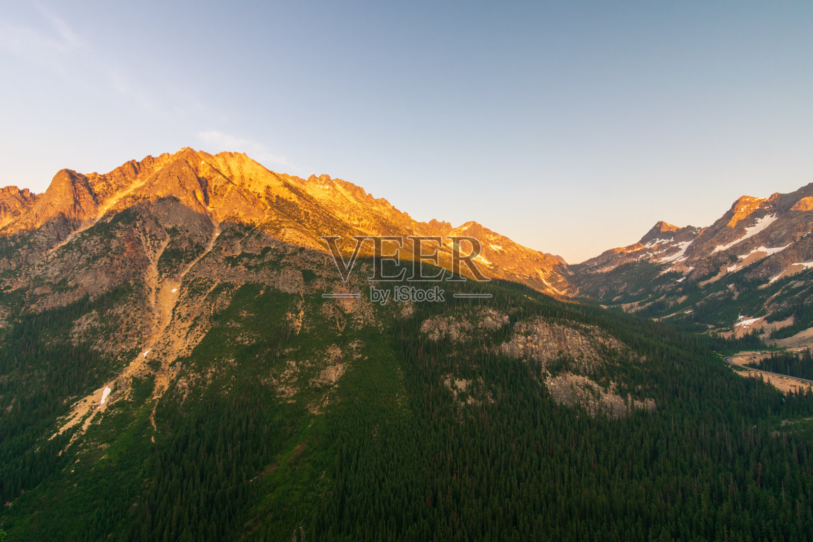 北喀斯喀特的夕阳照片摄影图片