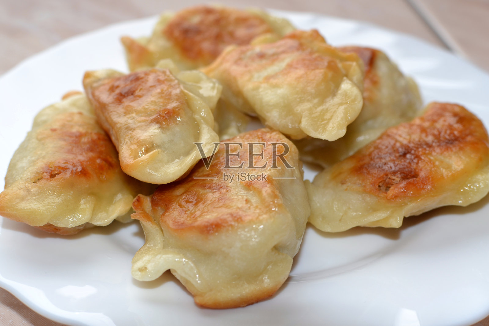 油炸饺子照片摄影图片