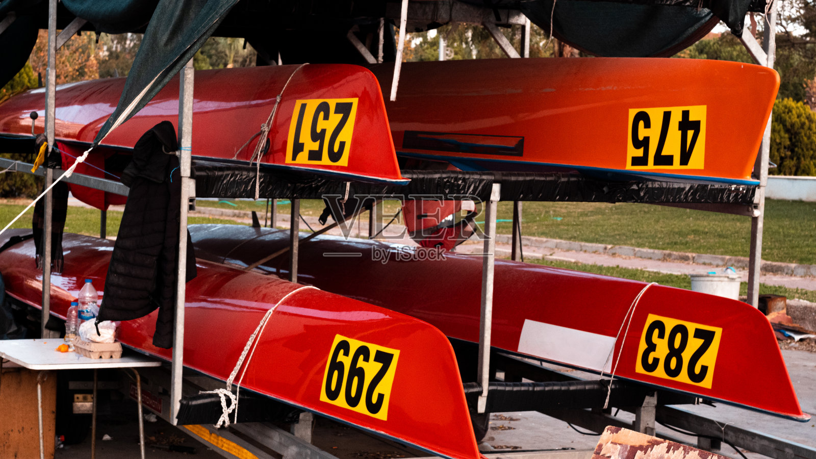 设备划独木舟照片摄影图片