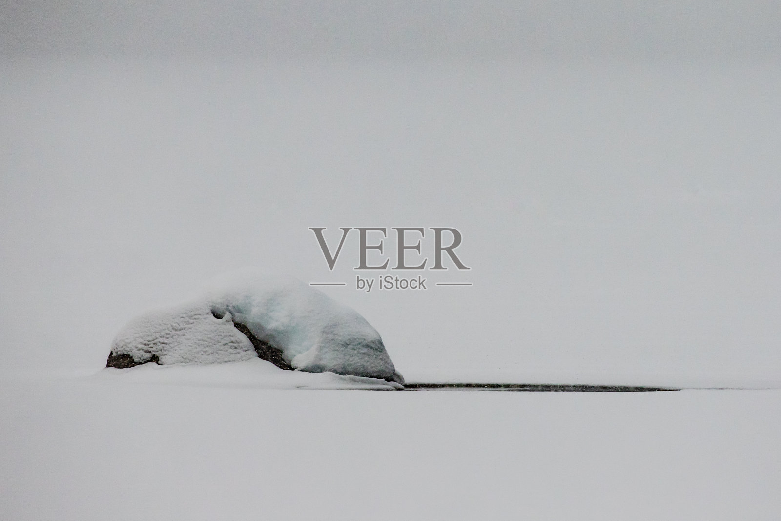 韦纳奇河上的寒冷日子照片摄影图片