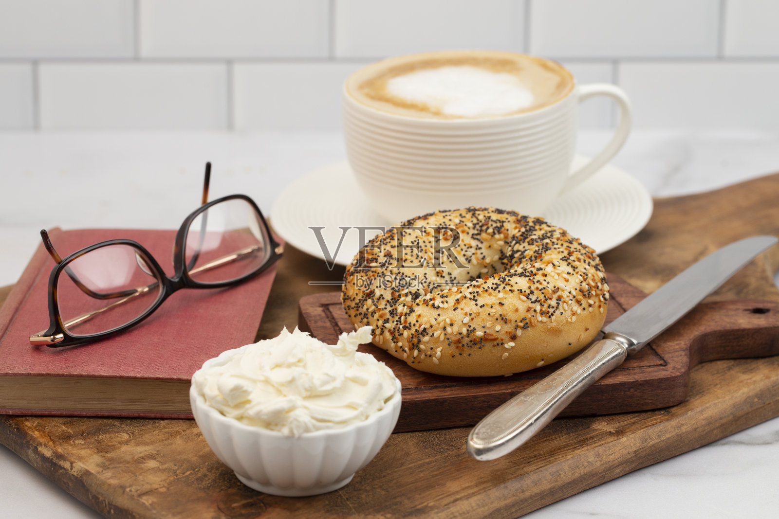 百吉饼咖啡和床上早餐预订照片摄影图片