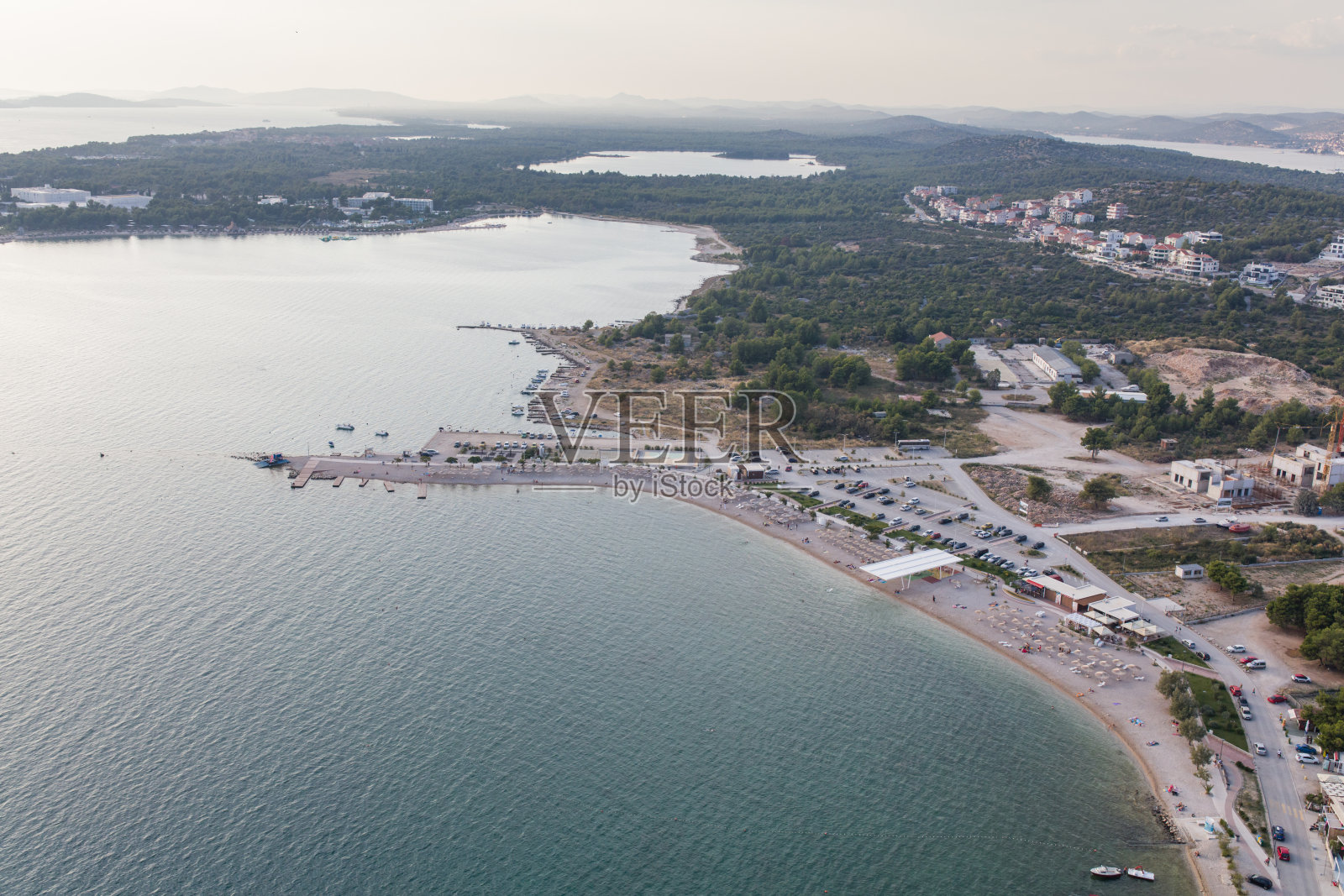 布罗达里卡镇的鸟瞰图照片摄影图片