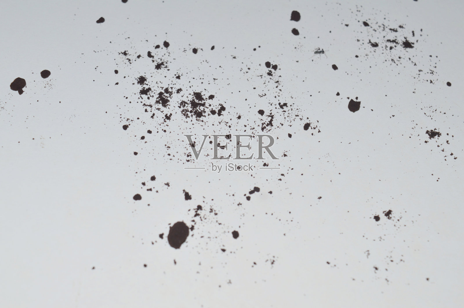 白色背景与黑色斑点照片摄影图片