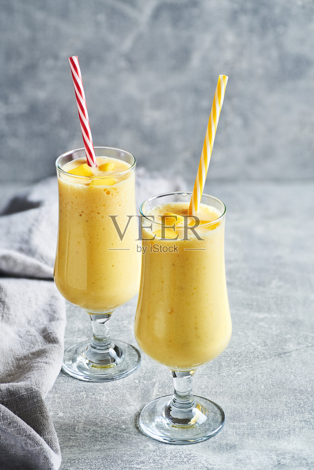 芒果香蕉奶昔照片摄影图片