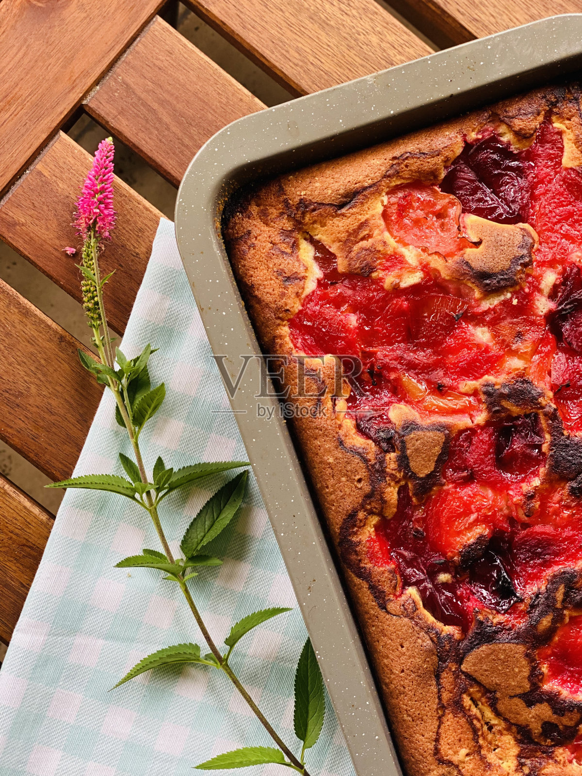 李子甜点照片摄影图片