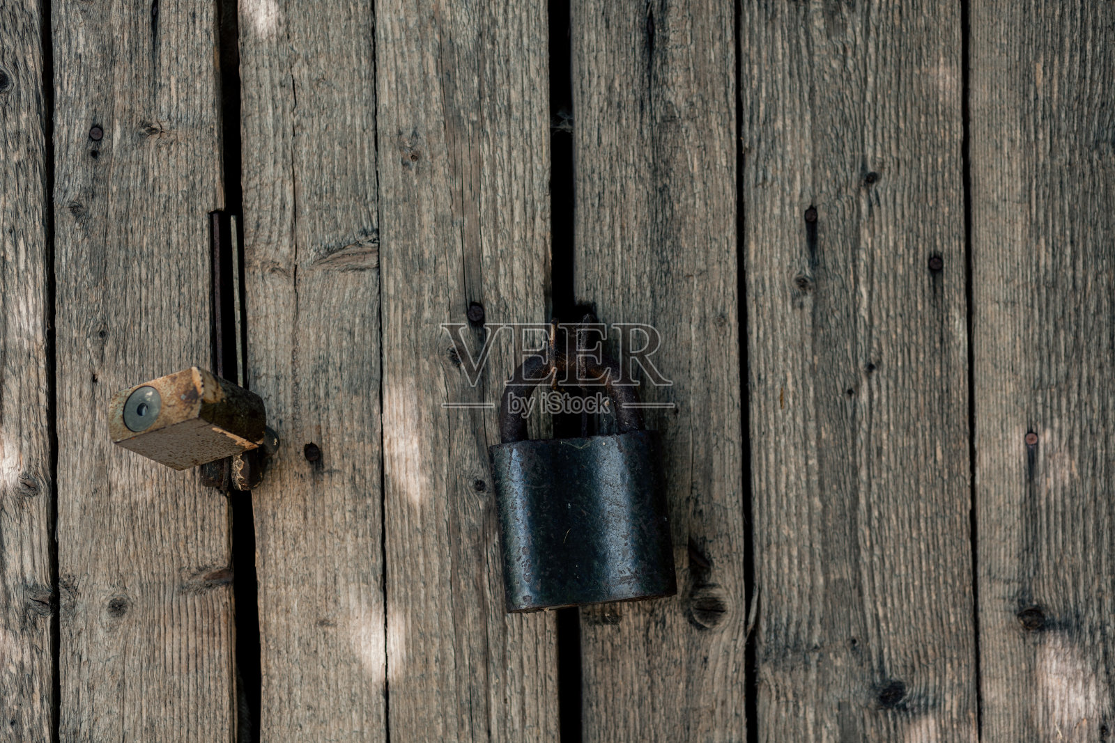 老生锈的锁照片摄影图片