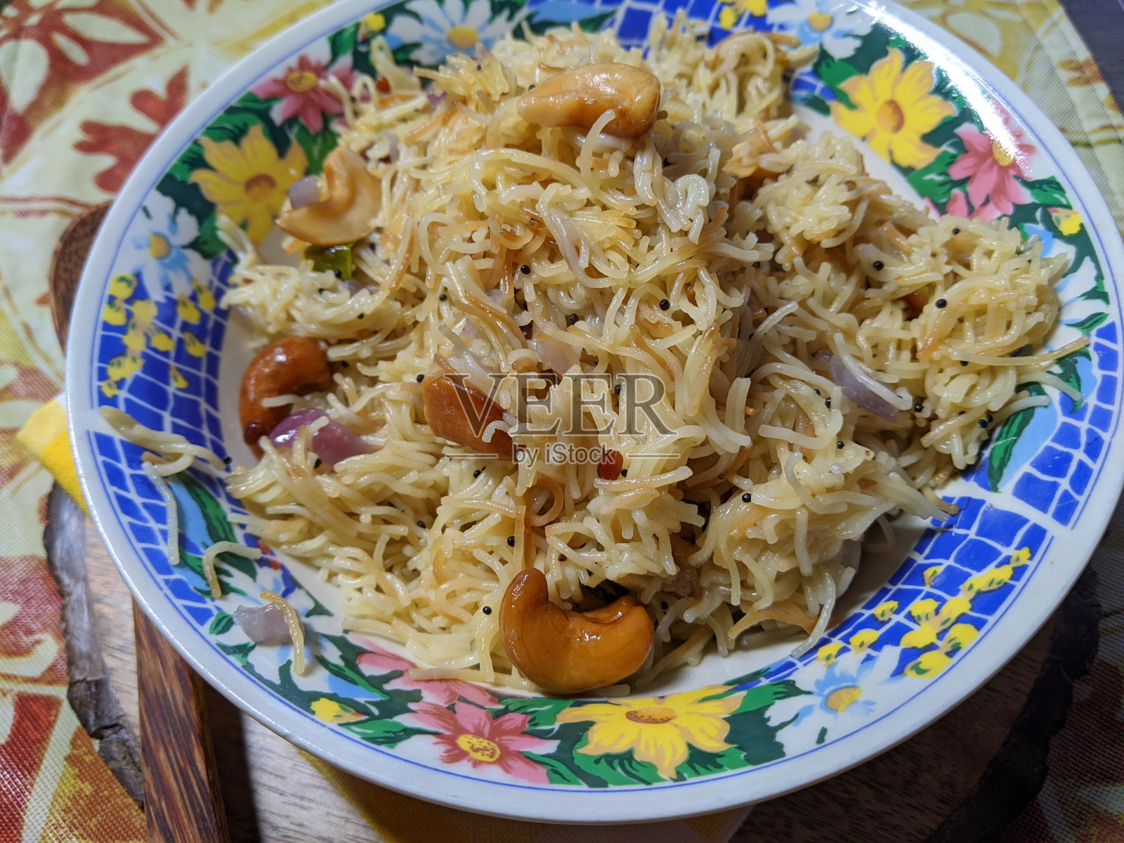 一碗厄普马粉丝照片摄影图片