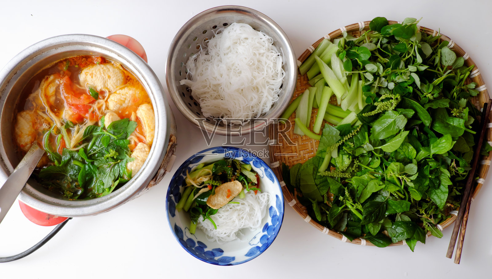 俯视图越南素食食品，自制青菜火锅照片摄影图片