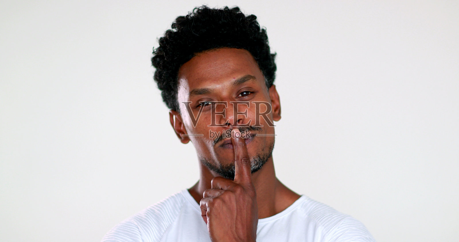 沉思的人思考决定的表情照片摄影图片