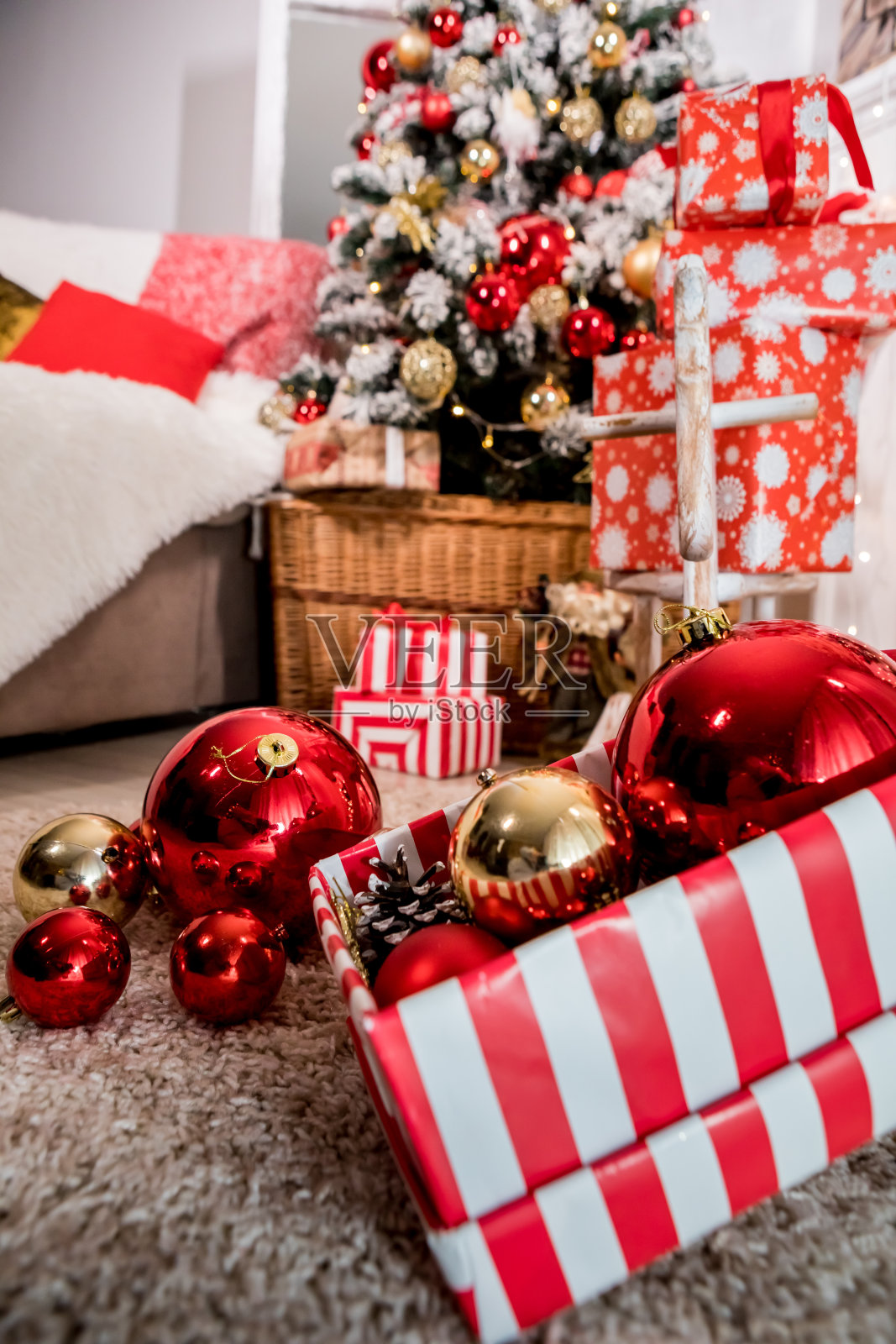 圣诞和新年树与圣诞玩具(2)。照片摄影图片